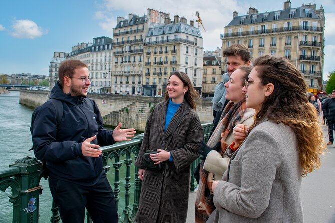 Paris Like a Local: Full-Day Custom Tour with Private Guide - The Louvre pyramid and a practical museum choice