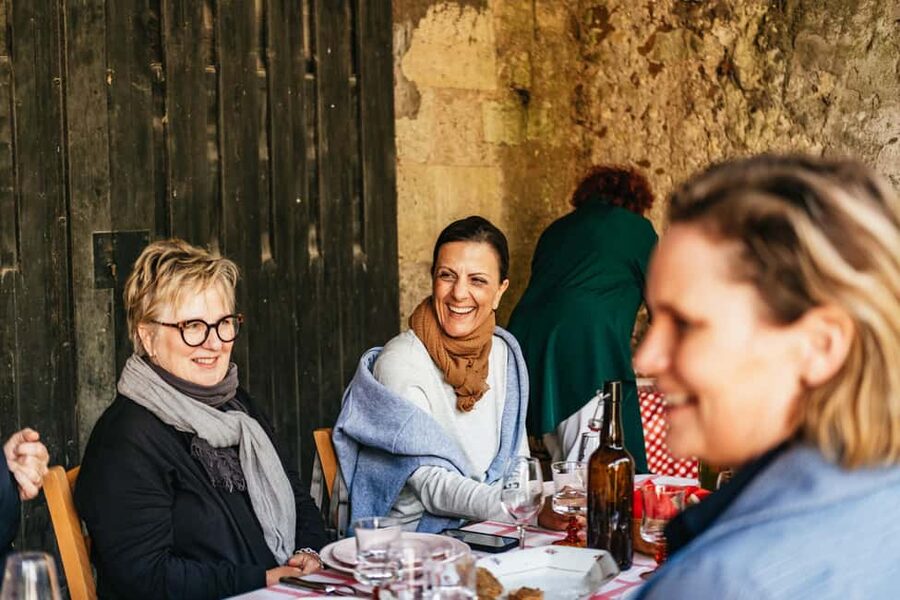 Paris: Loire Valley Chambord Castle, Wine Tasting & Lunch - Guides, group size, and the feel of the day