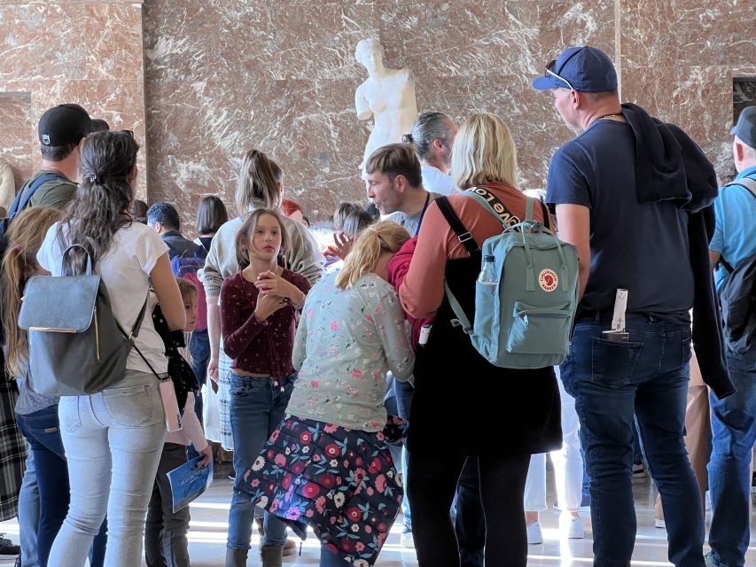Paris Louvre: 2-Hour Private Tour for Groups or Families - Moving through the Louvre’s essential works
