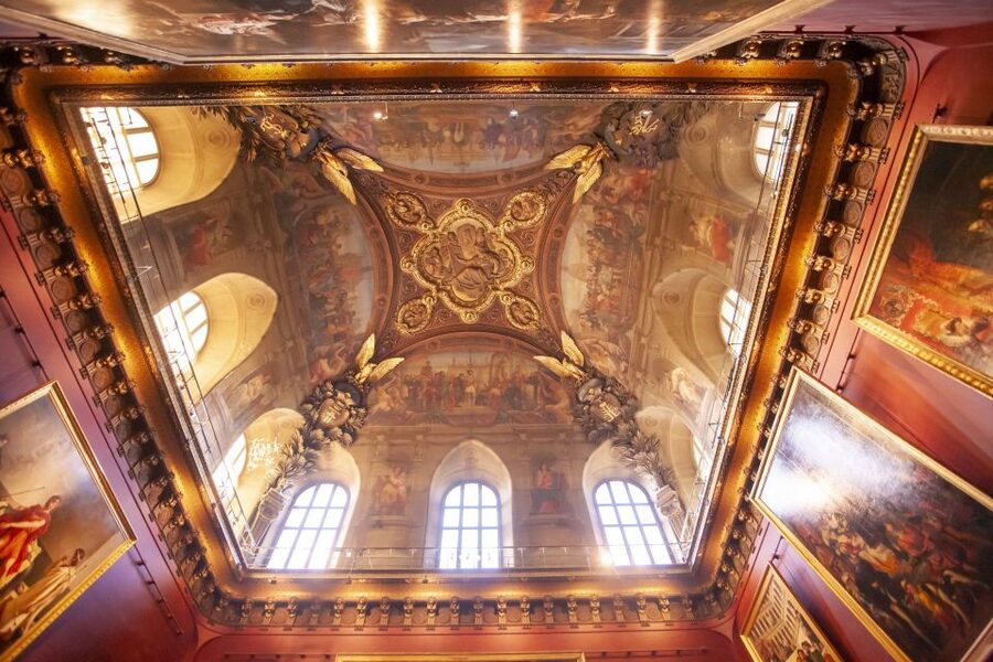 Paris Louvre: 2-Hour Private Tour for Groups or Families - Who will get the most from this Louvre tour