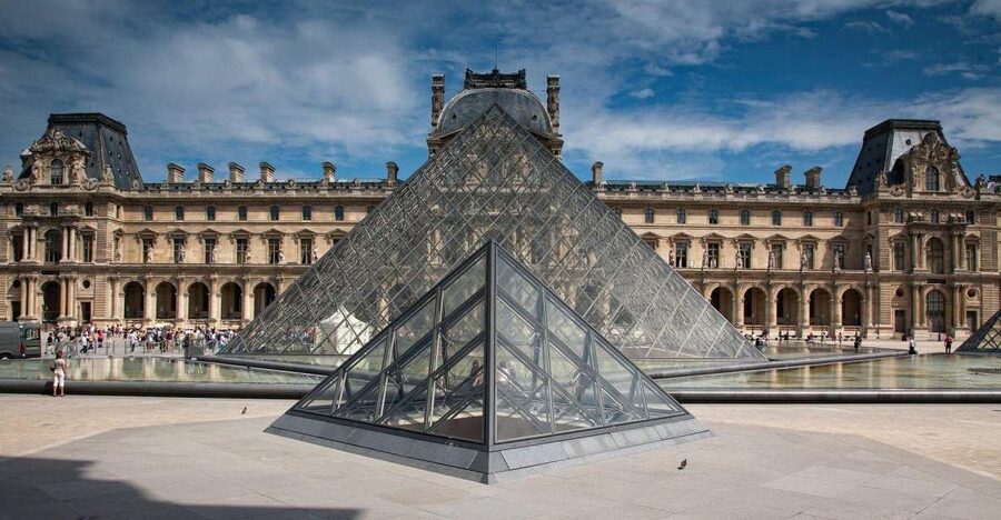 Paris: Louvre Masterpieces Private Tour with Reserved Entry - Why a private Louvre tour can make sense
