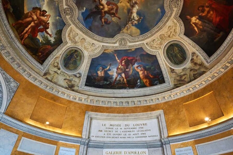 Paris: Louvre Museum Entry Ticket and Garden Walking Tour - Optional Seine cruise for a broader Paris view
