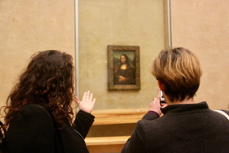 Paris: Louvre Museum Highlights and Mona Lisa Tour - Winged Victory and the grand staircase