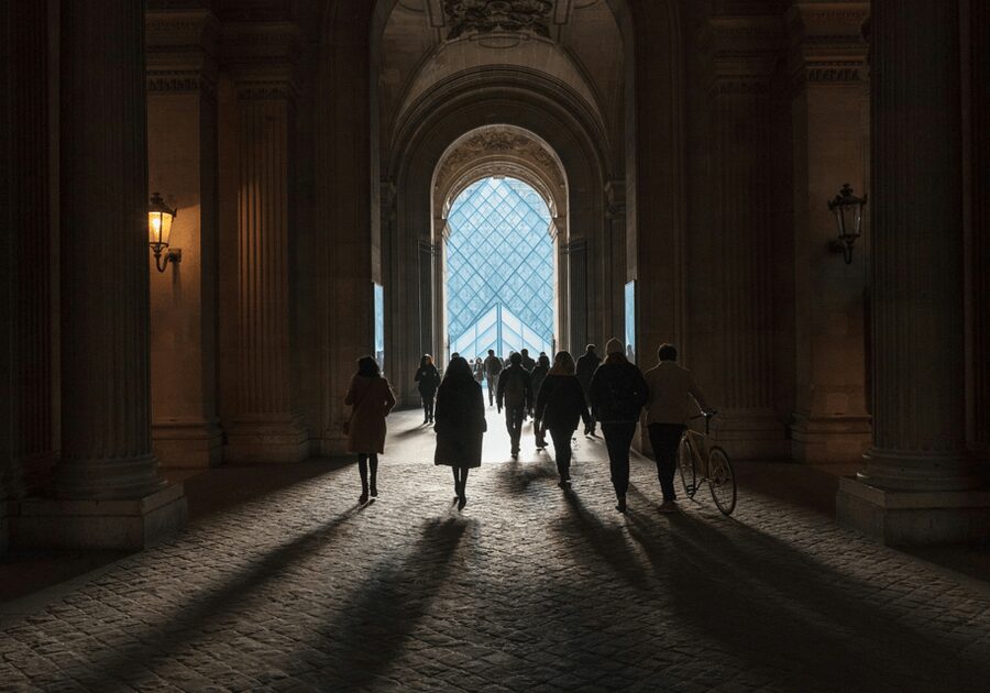 Paris: Louvre Museum Ticket & Exclusive Immersive AudioGuide - Who should choose this Louvre experience?