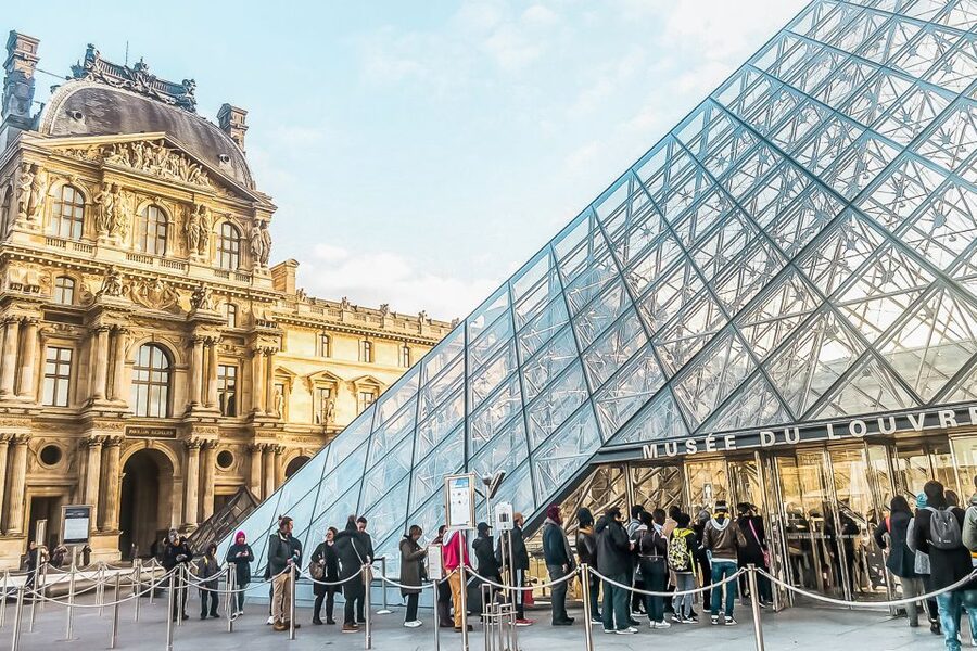 Paris: Louvre Museum Timed-Entrance Ticket - Getting inside through the Pyramid, Carrousel, or Porte des Lions