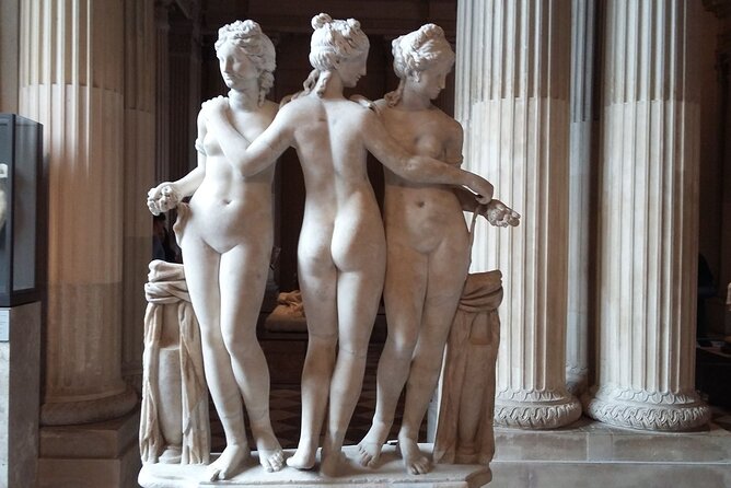 Paris: Louvre Museum Tour Mona Lisa & Iconic Masterpieces - The Mona Lisa and the Story Behind the Fame