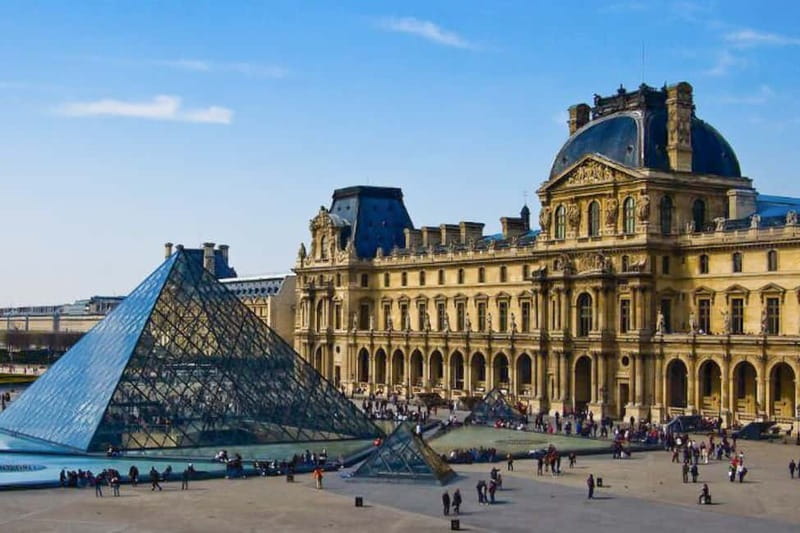 Paris: Louvre Must-See Tour with Reserved Entry Ticket - Practical fit for families and first-time visitors