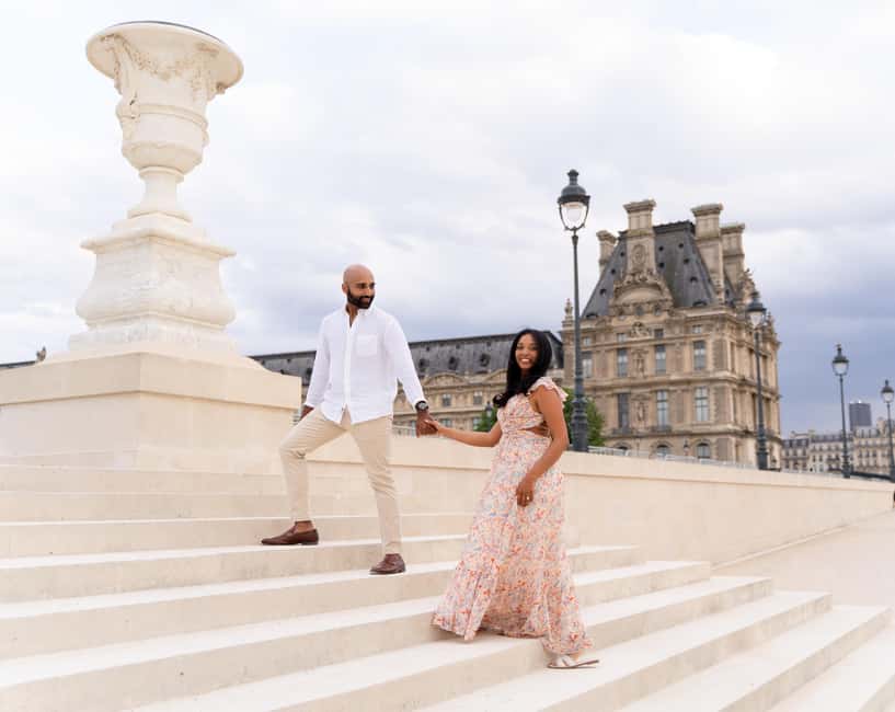 Paris: Louvre photoshoot or Seine bridges Eiffel Tower walk - Starting near the Louvre and Jardin du Carrousel