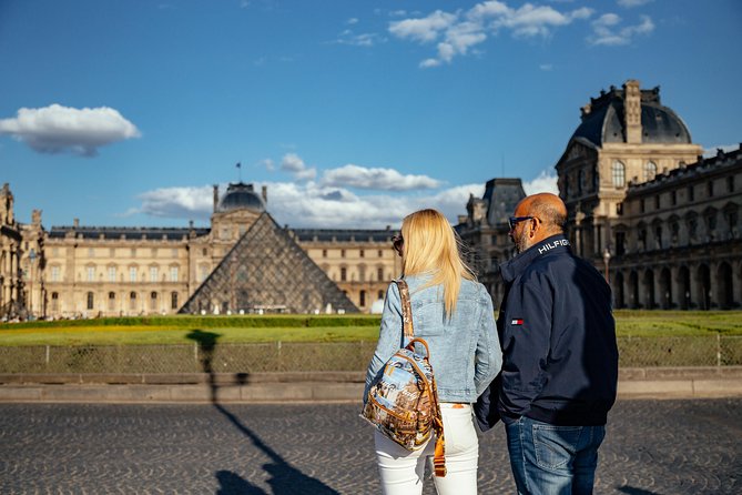 Paris Louvre PRIVATE TOUR with a Local Private Guide - The first galleries and the museum’s grand scale