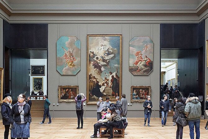 Paris Louvre Small Group Tour with Pre-Reserved Tickets - The Mona Lisa, Venus de Milo, and Winged Victory