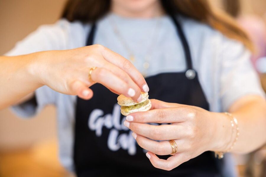 Paris: Macaron Class at Galeries Lafayette - Piping practice and the part you actually get to do