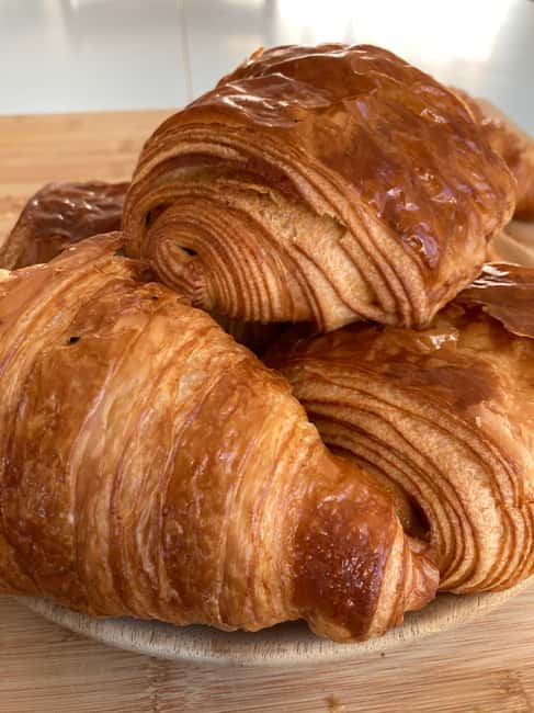 Paris: Macaron, Croissant or Pastry Class with a French Chef - Choosing the Macaron Class