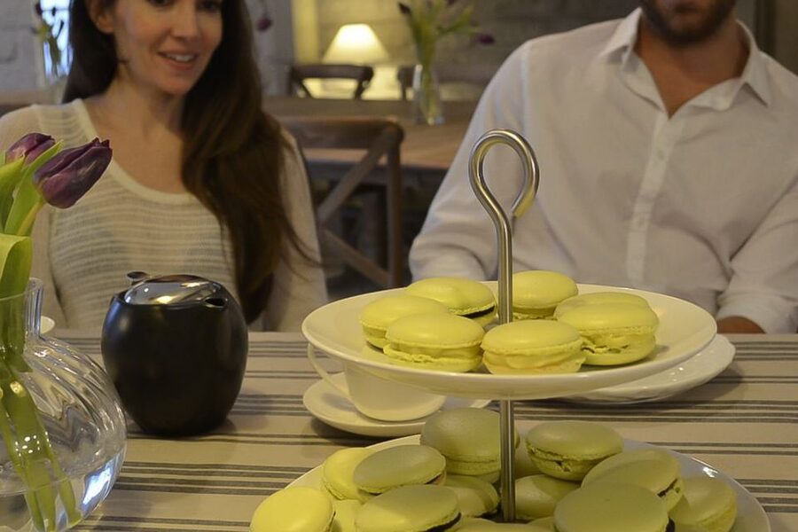 Paris: Macarons Class, Teatime and To-Go Box - How it compares with a standard pastry stop
