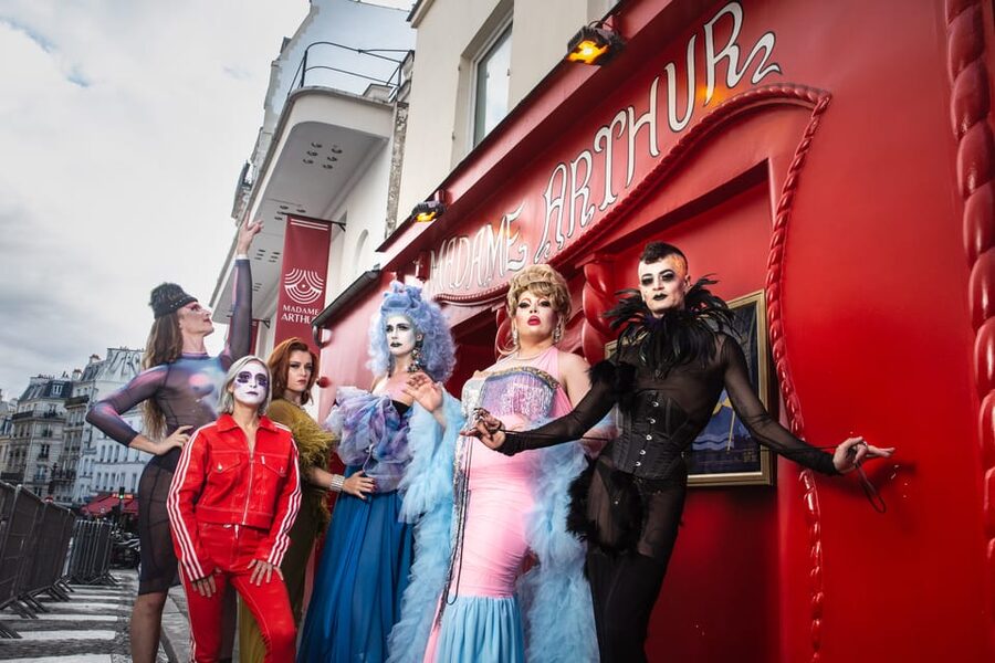 Paris : Madame Arthur Cabaret Show & Club Entry Ticket - 10:30pm Who sings? with GuiguiPop