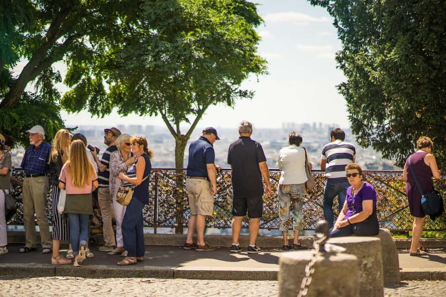 Paris Montmartre: 2-Hour City Tour in German - Is $91 per person a fair price?