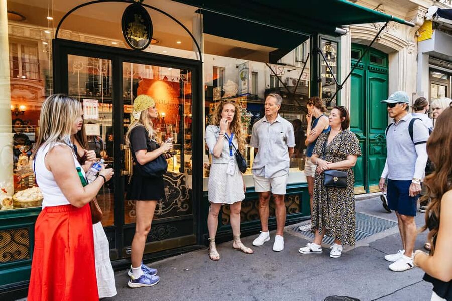 Paris: Montmartre Cheese, Wine & Pastry Guided Walking Tour - The uphill route to Sacré Coeur