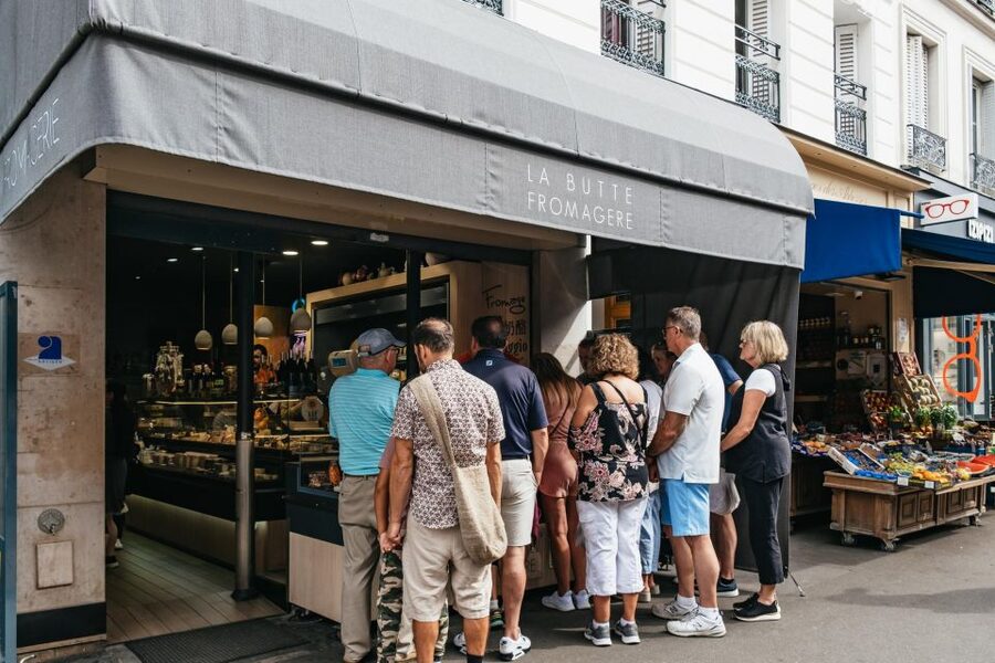 Paris: Montmartre Food and Wine Guided Tour - Amuse-galettes and brut cider