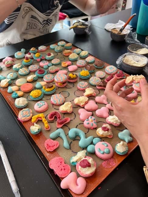 Paris: Montmartre Macaron Baking Workshop - Piping, Patterns, and the Double Nozzle