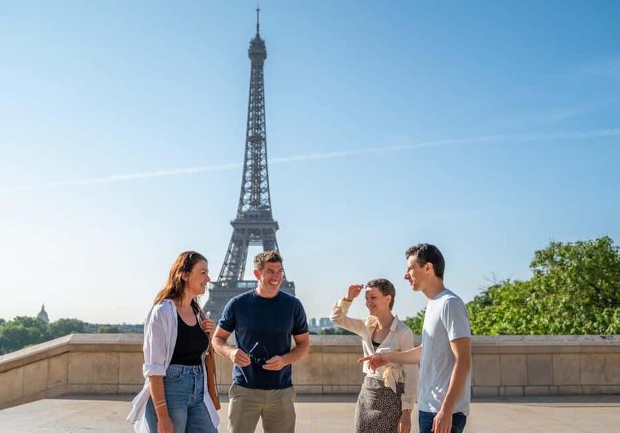 Paris: Montmartre, Notre-Dame, & Louvre Tour with Cruise - Key points to know before booking