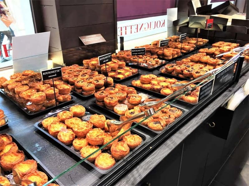 Paris: Montmartre/Pigalle Foodie Tour with Tastings - The walk itself is part of the meal