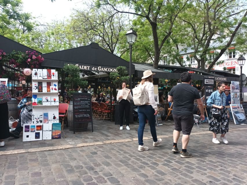 Paris: Montmartre Small Group Guided Walking Tour - Lapin Agile and Montmartre’s cabaret past