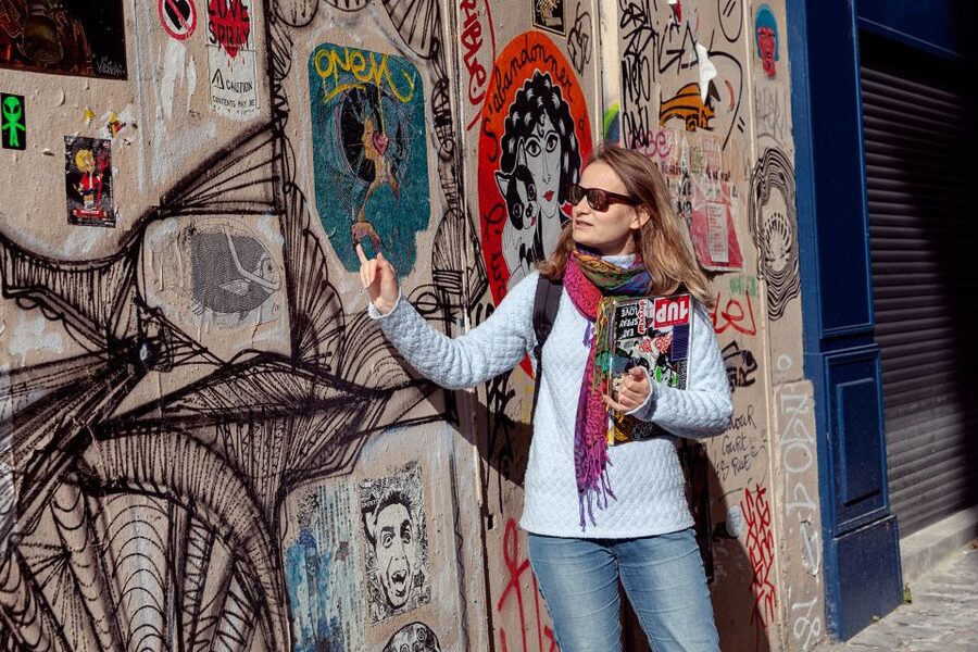 Paris: Montmartre Street Art Tour with an Artist - Linking street art with bohemian Paris