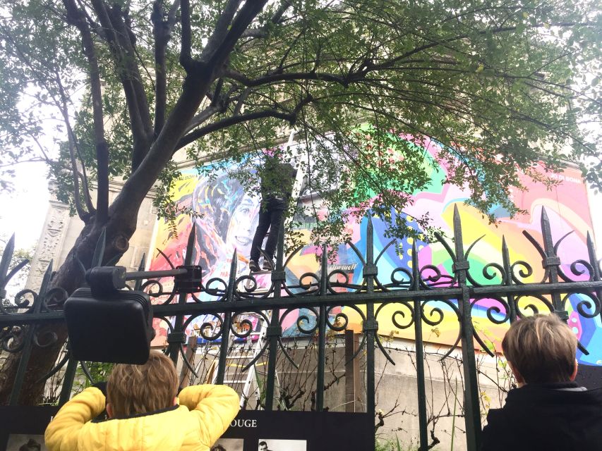 Paris: Montmartre Street Art Tour with an Artist - A useful way to begin your Paris visit