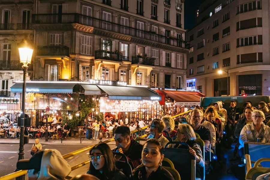 Paris: Night Bus Tour with Audioguide - Moulin Rouge and the return through Opera