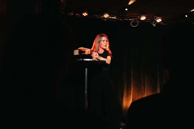 Paris: Oh My God She's Parisian! English Comedy Show - A useful break from sightseeing
