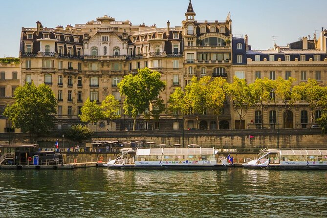 Paris - One Hour Seine River Cruise with Recorded Commentary - Choosing the best time for the cruise
