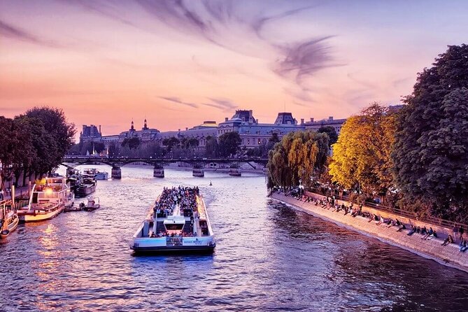 Paris - One Hour Seine River Cruise with Recorded Commentary - Who will enjoy this Seine cruise most
