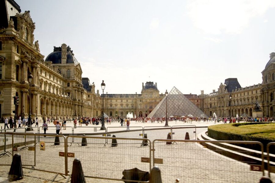 Paris: Openair Double Decker Bus Audio-Guided City Tour - Notre Dame and Luxembourg Gardens