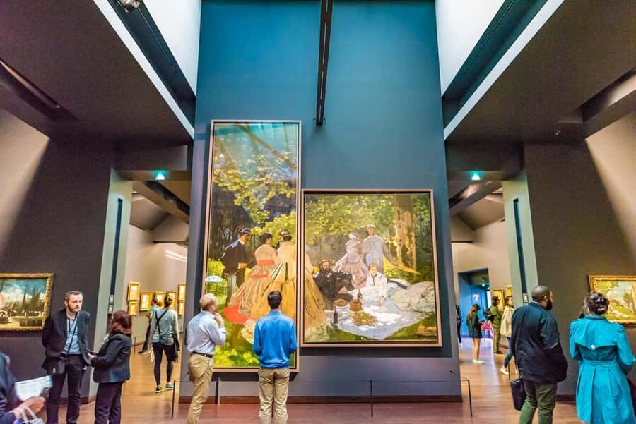 Paris: Orsay Museum Masterpieces Guided Tour - Choosing between six people and 25