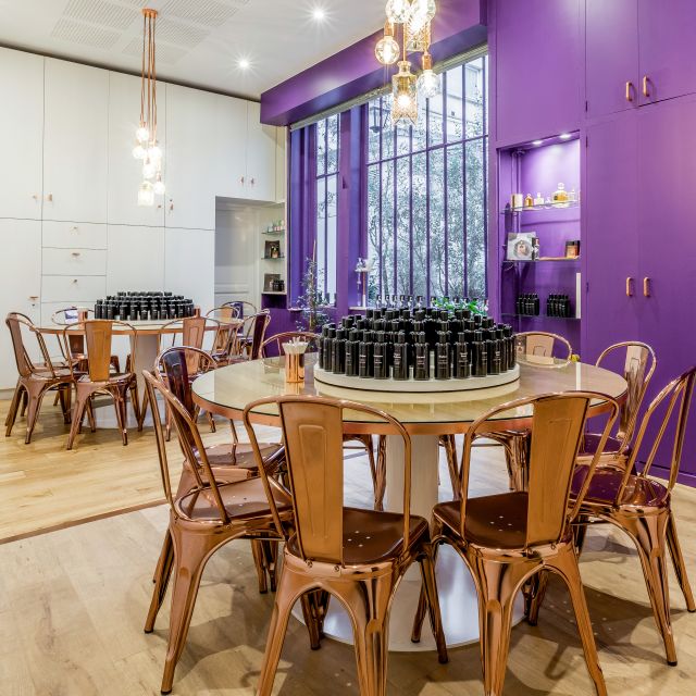 Paris: Perfume Creation Workshop - What happens during the one-hour class