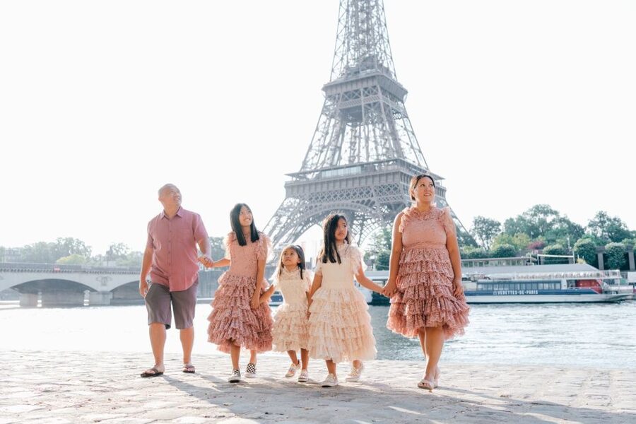 Paris: Photo Shoot with a Private Travel Photographer - Port de Debilly for a softer riverside setting