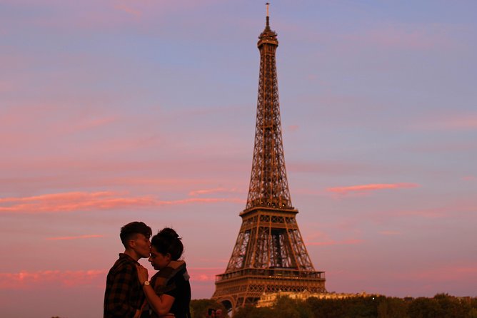 Paris Photo Shoot with Professional Photographer - Eiffel Tower views without stiff souvenir poses