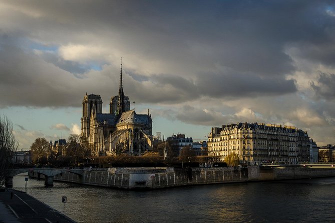 Paris Photography Masterclass - Private Photography Lesson - Notre-Dame: learning to frame a landmark