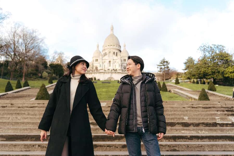 Paris: Premium Professional Photo Shoot - Who should book this private photo shoot?