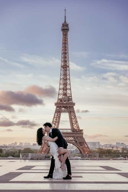 Paris: Premium Professional Photo Shoot - What happens before the camera comes out
