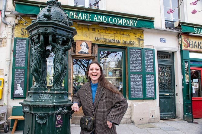 Paris Private Custom Tour: Half-Day Experience with a Local Guide - Pont Neuf and the Île de la Cité