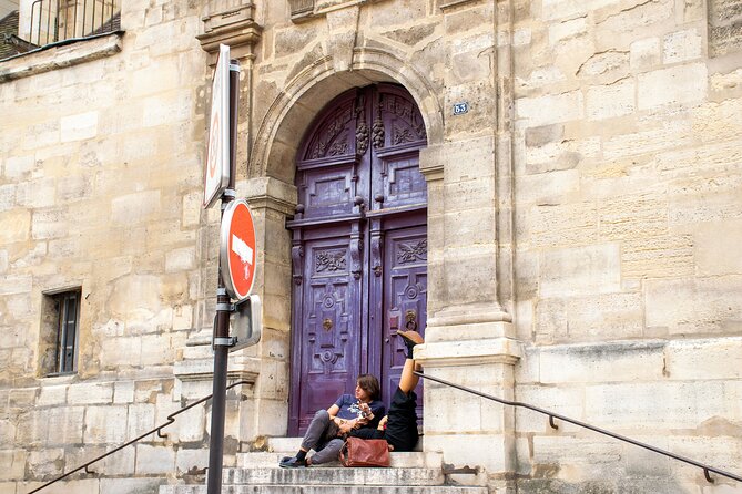 Paris Private Custom Tour: Half-Day Experience with a Local Guide - The Louvre Pyramid and its gardens