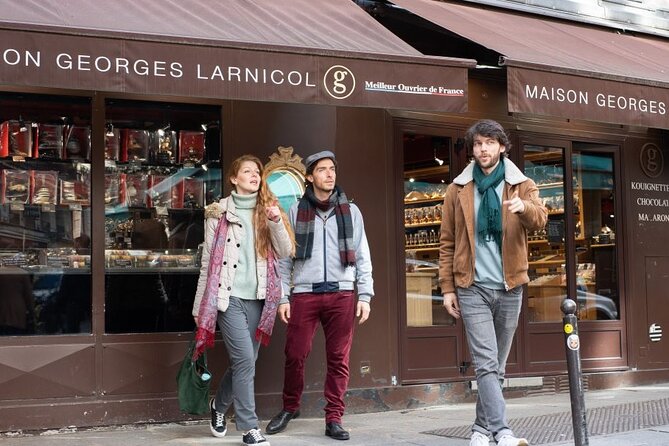 Paris Private Custom Tour with a Local Guide, Hidden Gems & Highlights - Le Marais, from République to quiet courtyards