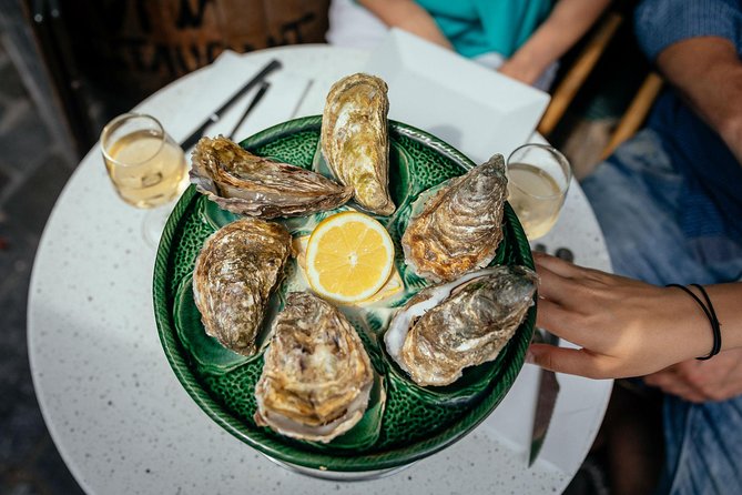 Paris Private Food Tour with 6 or 10 Tastings - The guides can make or break the day