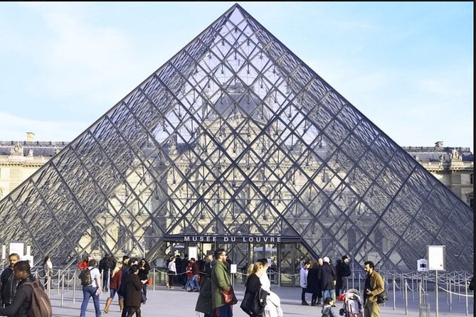 Paris Private Louvre Museum, Must See, 1H30 Tour. - What the tour costs you beyond the guide fee