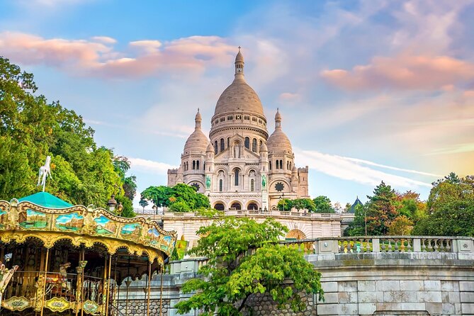 Paris Private Montmarte Tour : Sacre Coeur with Expert Guide - Place des Abbesses and its old metro entrance