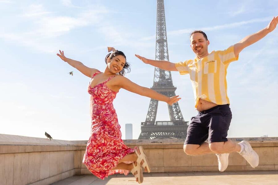 Paris: Private Photoshoot at the Eiffel Tower - Key points to know before you book