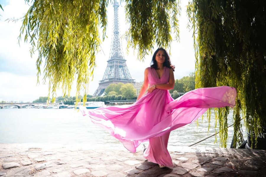 Paris: Private Photoshoot Near the Eiffel Tower - Key Points