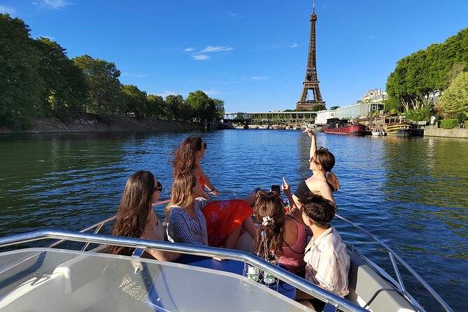 Paris Private Seine River Cruise with your Captain Guide - The Louvre from the river