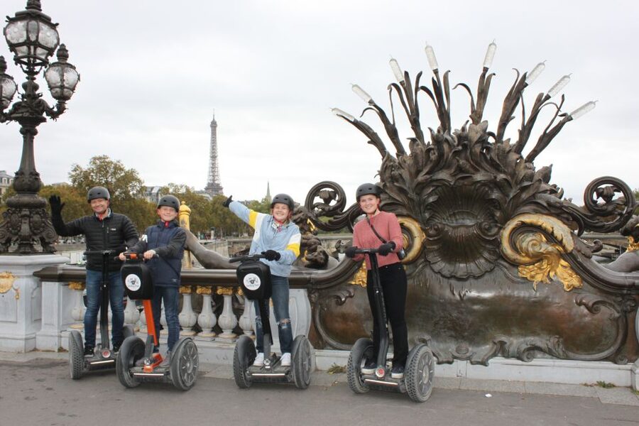 Paris: Private Sightseeing Segway Tour - The Champs-Élysées and Arc de Triomphe