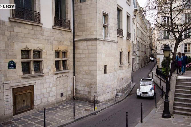 Paris Private Tour: Romantic Tour in a 2CV - What the photo stops are really like